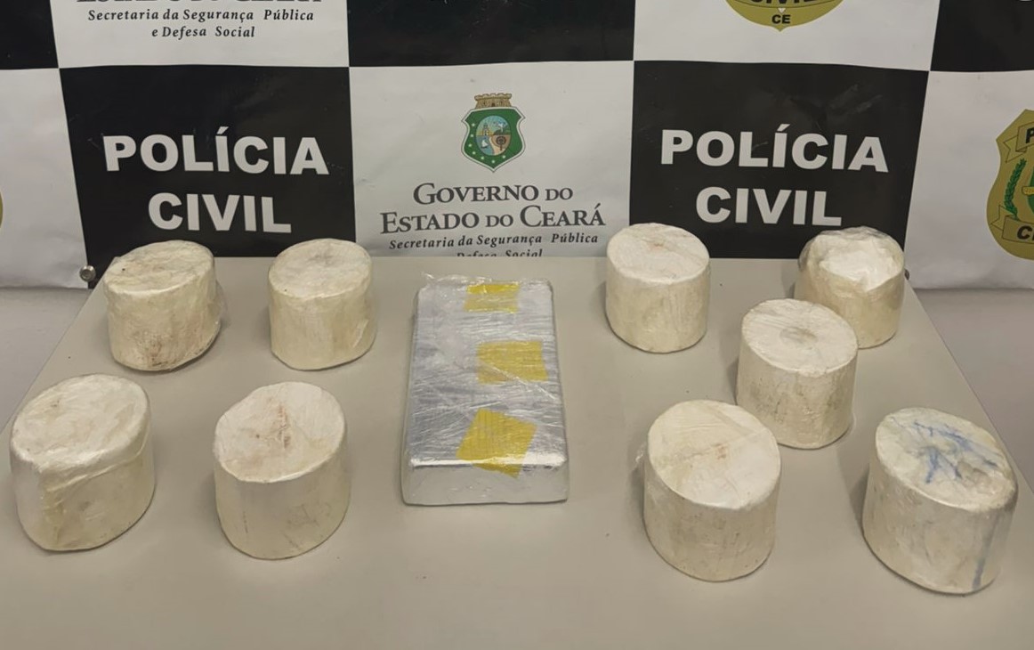 Casal preso no Crato pela Polícia Civil com mais de 5 Kg de drogas que traziam de Fortaleza