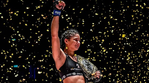 Cearense é campeã em competição ONE Fight Night 8 de Muay Thai em Singapura
