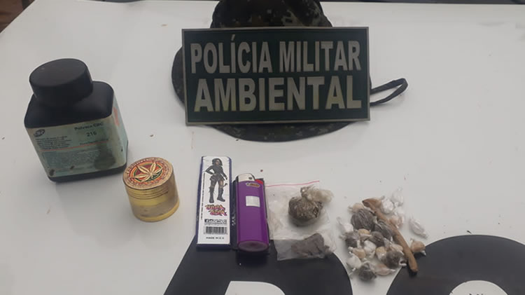 Caçadores fogem do BPMA em Jardim abandonando arma, cocaína, crack e maconha