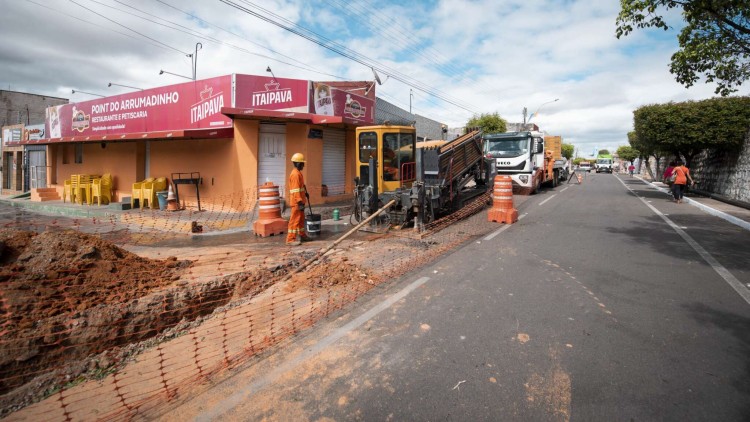 Obras em Juazeiro solucionarão problemas de abastecimento durante as romarias, diz Cagece