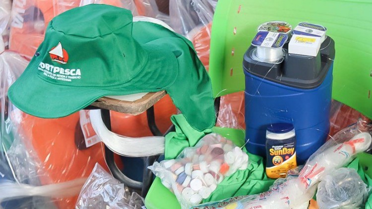 Pescadores de Potengi ganham kits de pesca e açudes recebem peixamento
