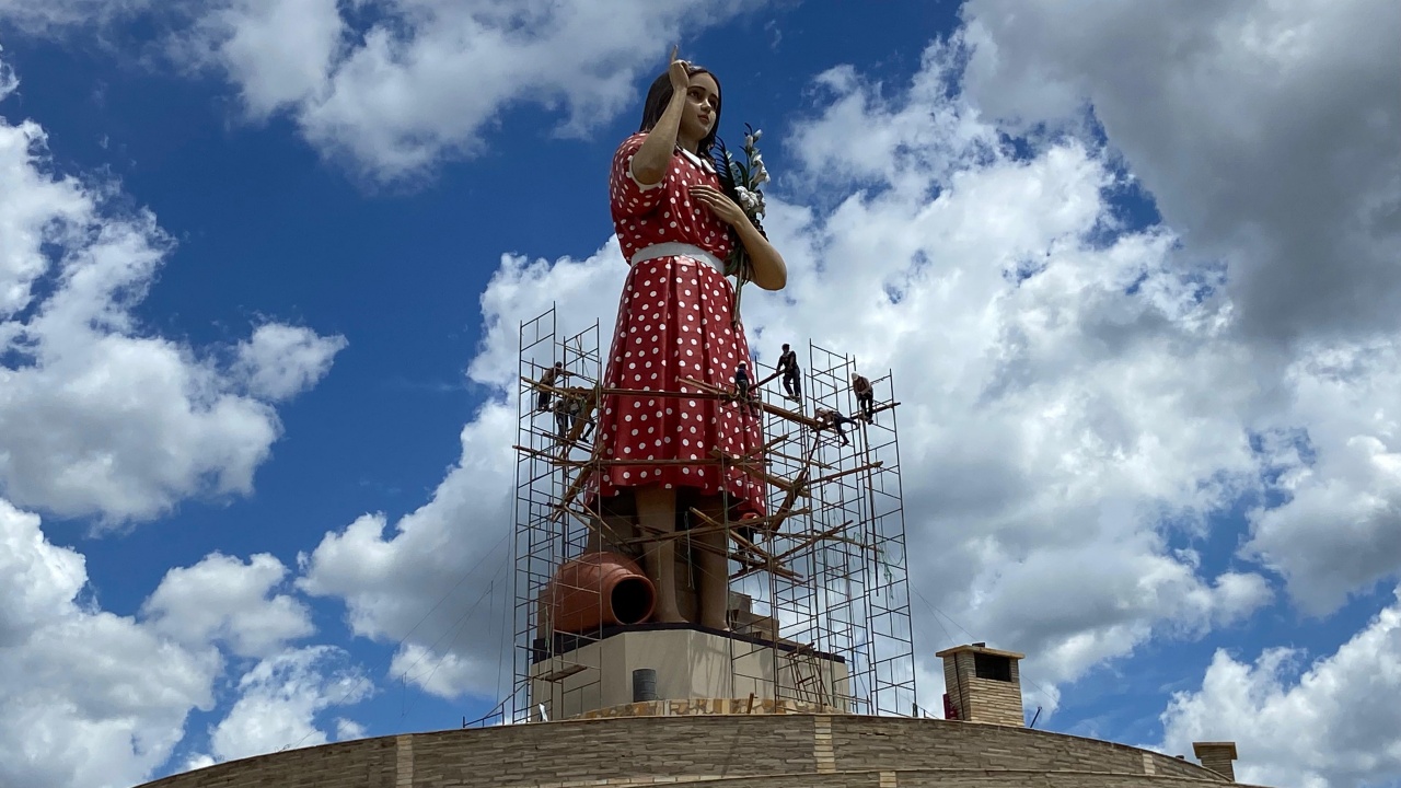 Imagem de 26 metros da Beata Benigna tem obra finalizada em Santana do Cariri