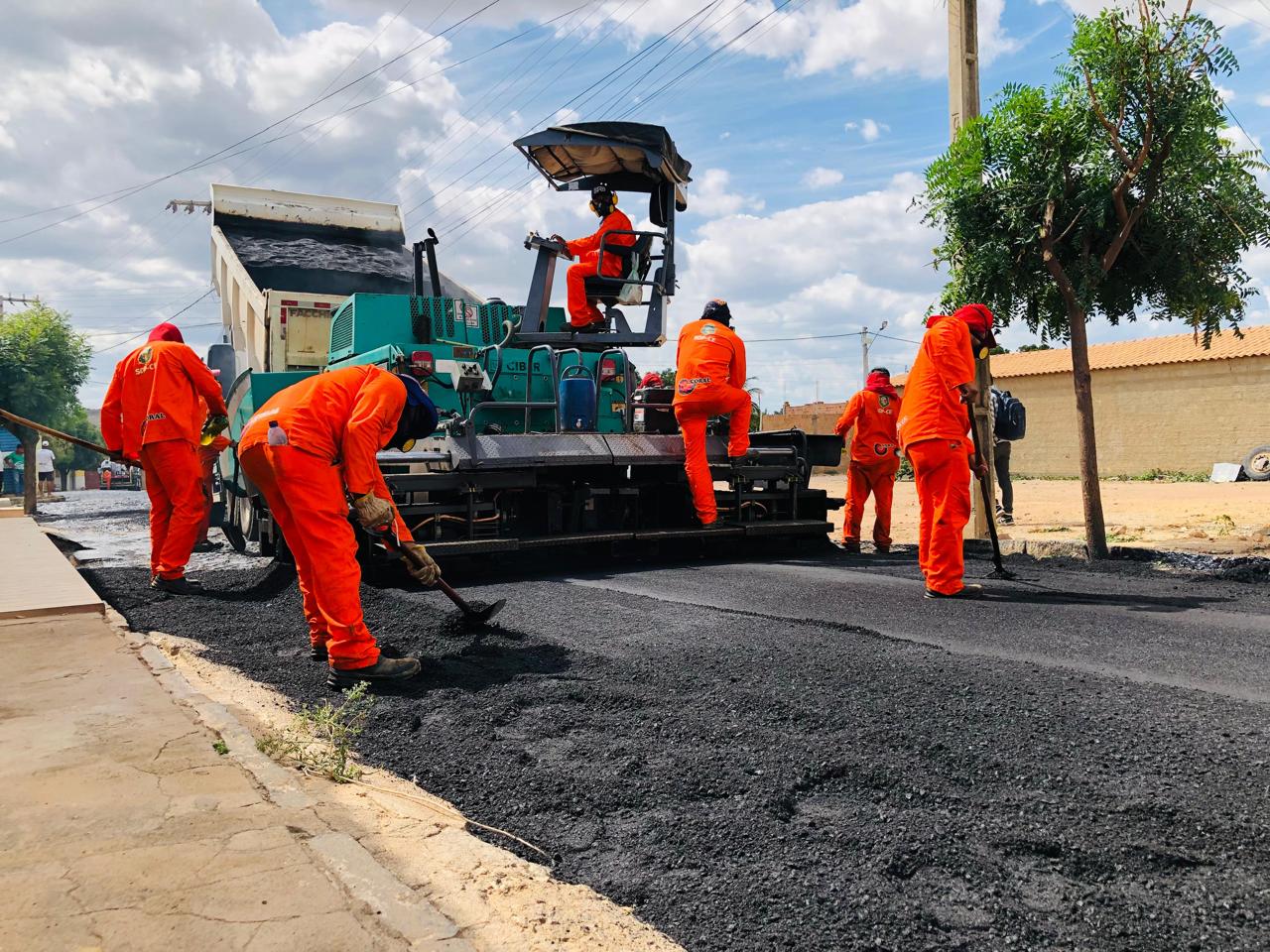 Sete vias de Salitre recebem pavimentação asfáltica a partir desta segunda-feira (9)