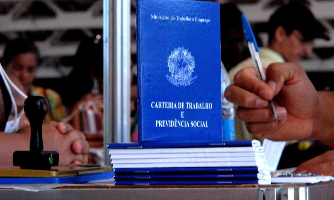 Semana inicia com mais de 200 postos de trabalho no Sine/IDT de Juazeiro do Norte