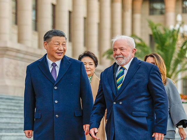 Lula e Xi Jinping assinam 15 acordos de parceria em Pequim