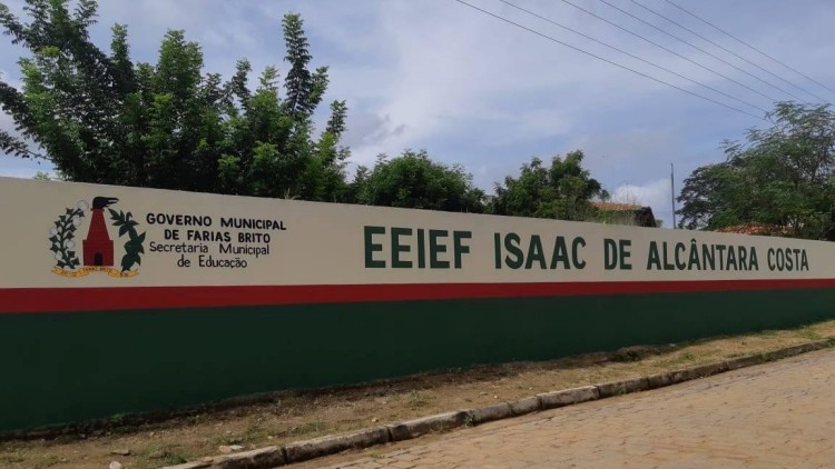Elmano, Jade Romero e Deda Pereira se manifestam após ataque em escola de Farias Brito