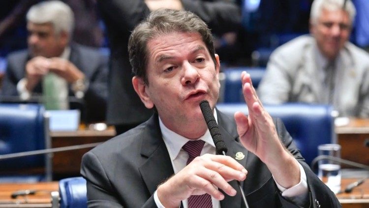 Cid alerta governo sobre relação com o Centrão: Vai levar o Lula para o buraco
