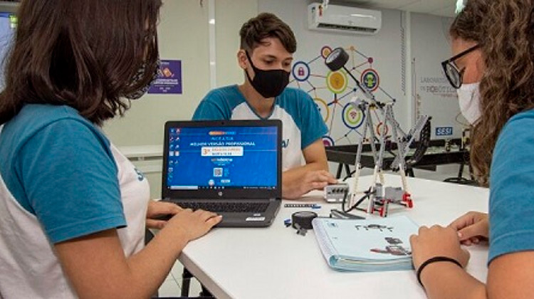 Em parceria com o município, Sesi implantará Fábrica de Robôs na rede municipal de ensino de Juazeiro do Norte