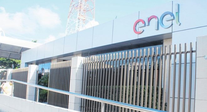 Fernando Santana leva reclamações sobre a Enel Ceará ao presidente da Aneel