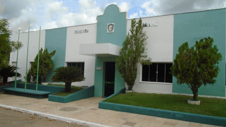 Prefeitura de Brejo Santo inicia instalação de câmeras de segurança nas escolas