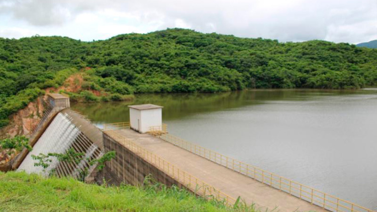 Volume de chuvas eleva número de açudes sangrando no Ceará; confira