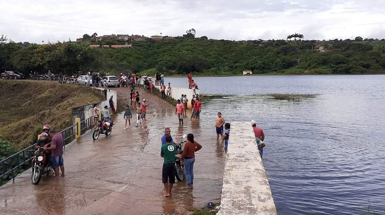 Cariri tem 8 açudes sangrando e outros 2 com mais de 80% da capacidade preenchida